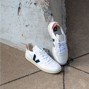 Veja V-10 Nautico Sneaker Size 9/40